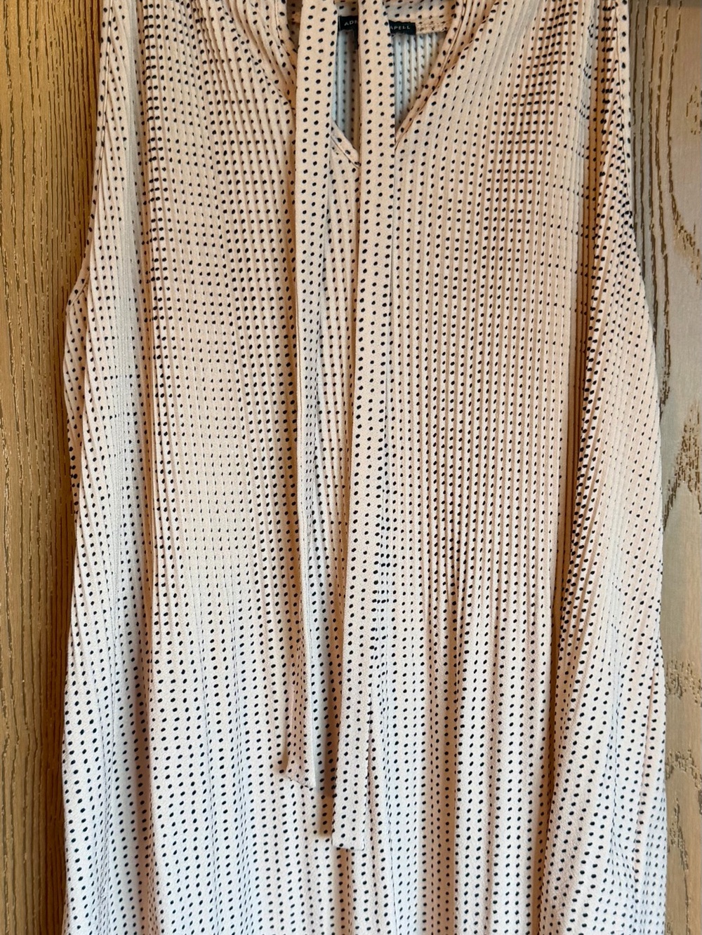 Adrianna Papell Cream Sleeveless Polka Dot Tie-Neck Top